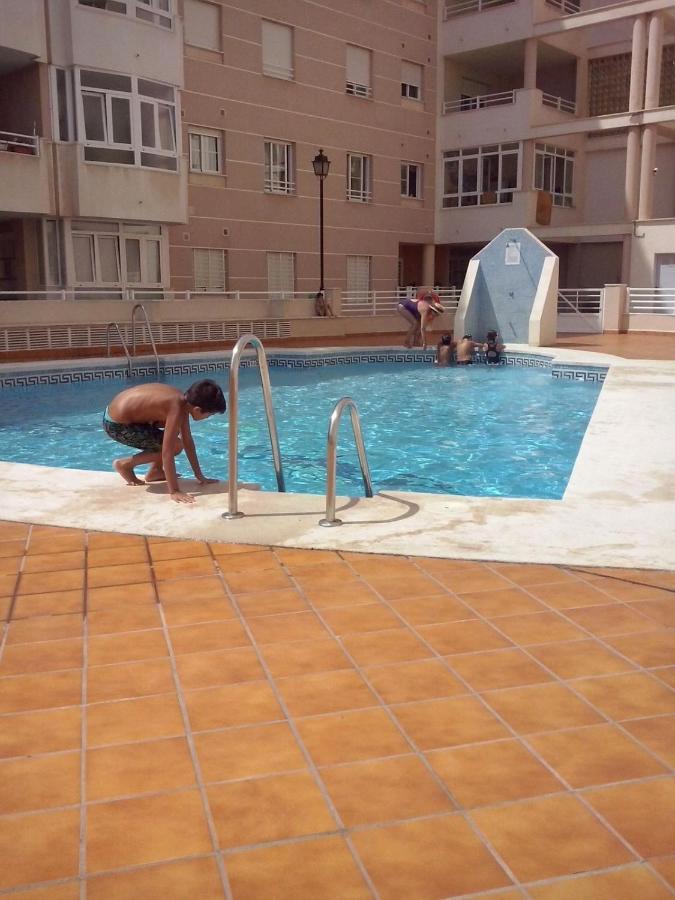 Apartamento Con Piscina Y Terraza A 50 Metros De La Playa روكيتاس ذي مار المظهر الخارجي الصورة