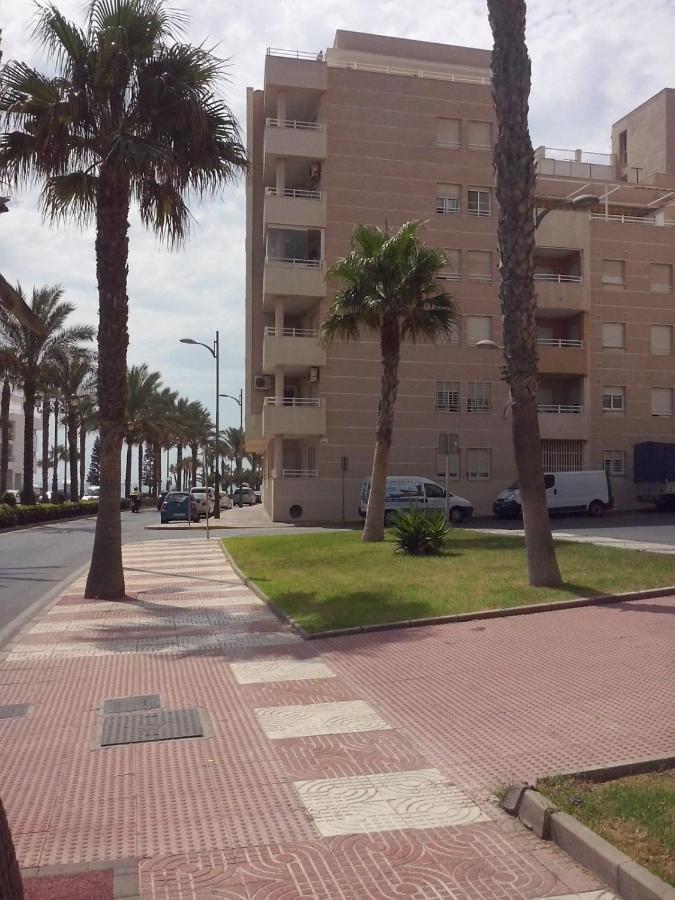 Apartamento Con Piscina Y Terraza A 50 Metros De La Playa روكيتاس ذي مار المظهر الخارجي الصورة
