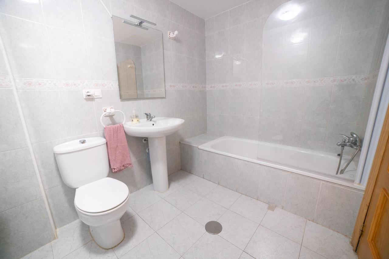 Apartamento Con Piscina Y Terraza A 50 Metros De La Playa روكيتاس ذي مار المظهر الخارجي الصورة